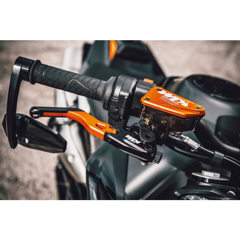 Brake fluid reservoir cover